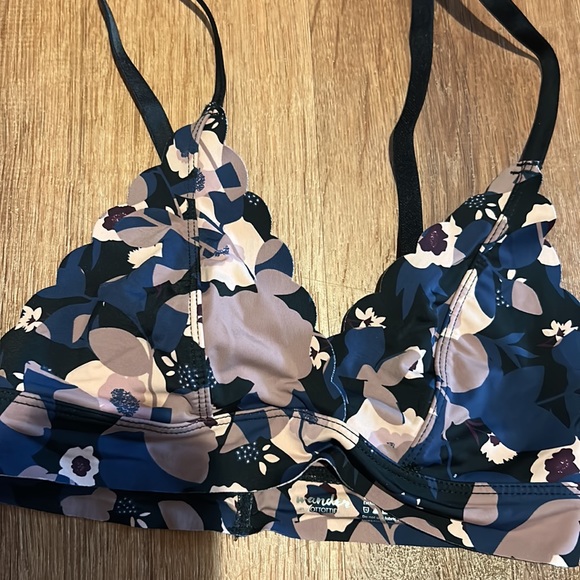 Bralette and High Waist Panty Set - Picture 8 of 9